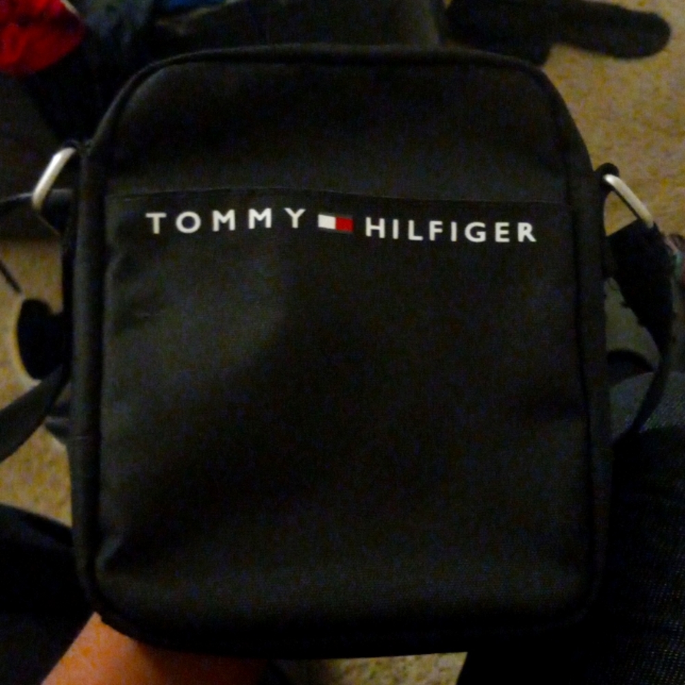 Tommy Hilfiger cross bag